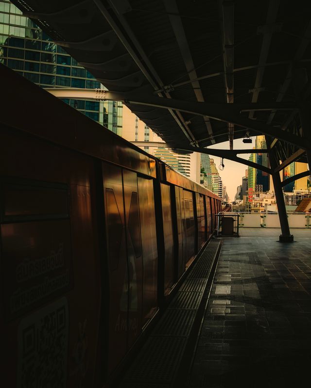 Photograph from the HarryPixel archive, frame 080.