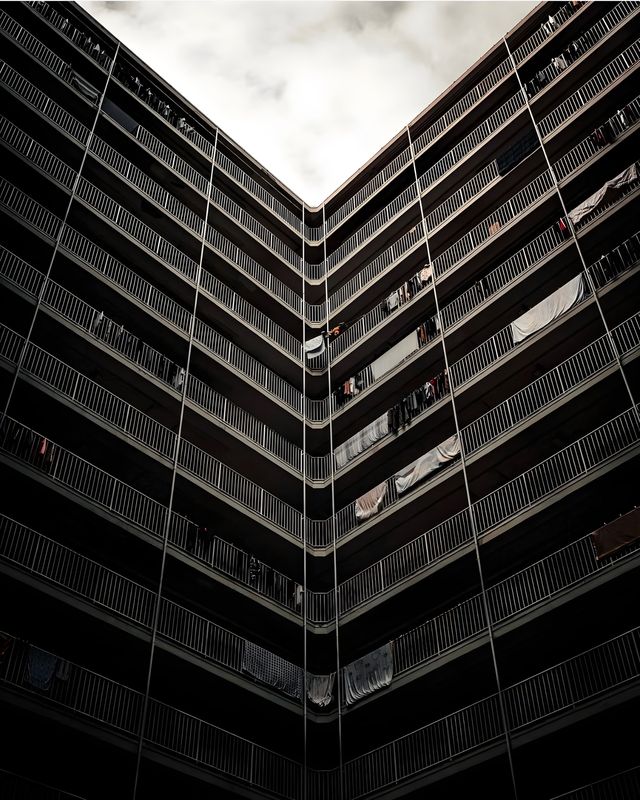 Photograph from the HarryPixel archive, frame 165.
