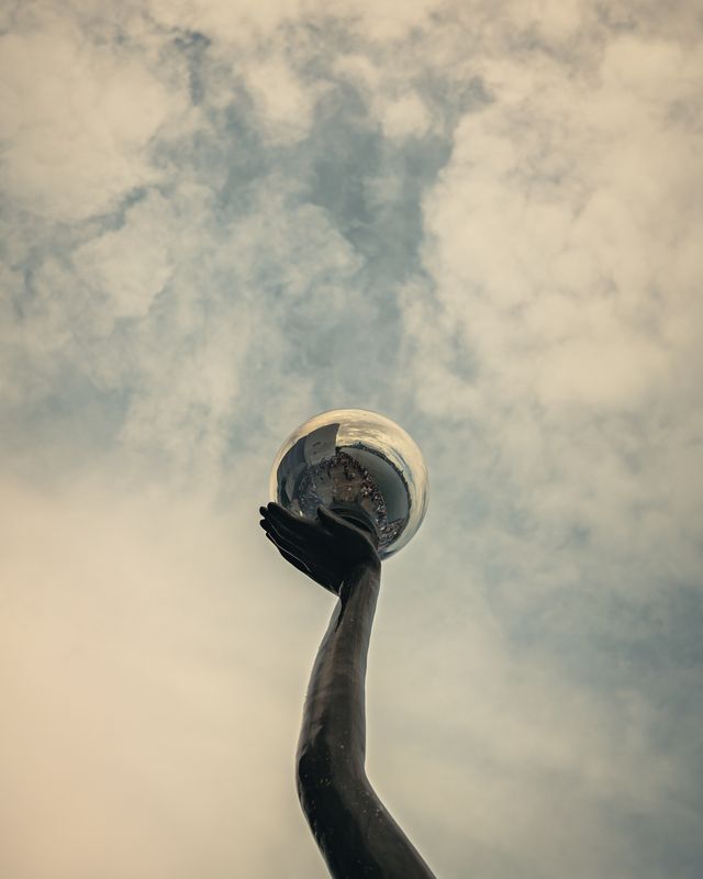 Photograph from the HarryPixel archive, frame 300.